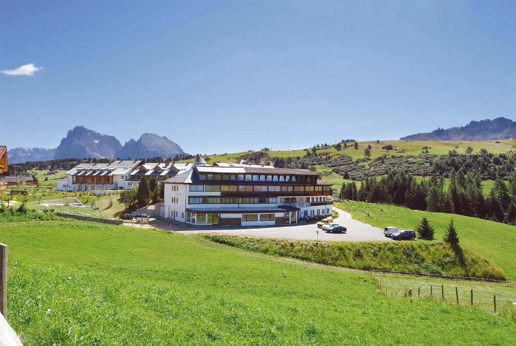 Piccolo Hotel Sciliar Alpe Di Siusi Εξωτερικό φωτογραφία